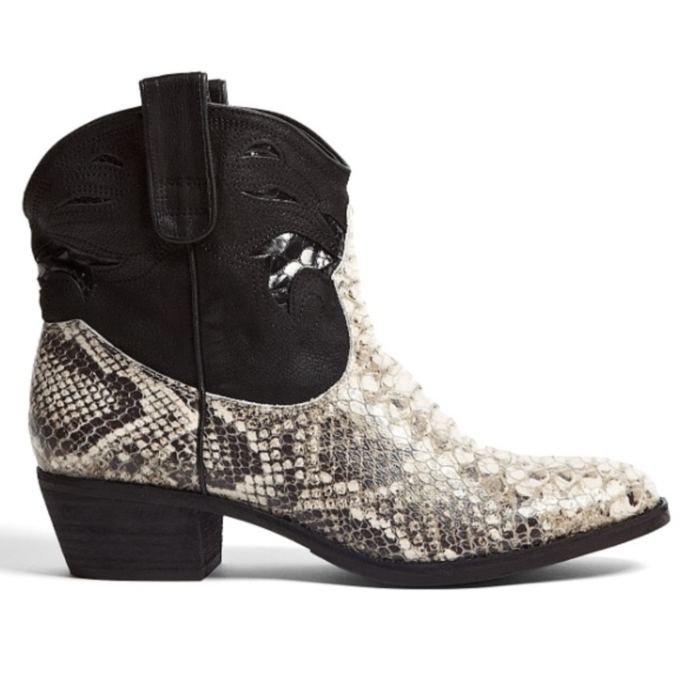 Short Snake Stevie Cowboy Boots by Sam Edelman